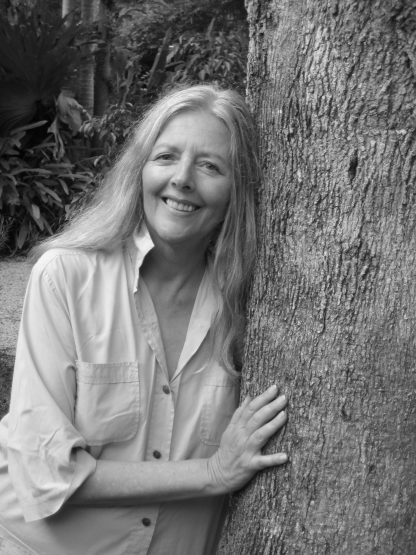 Helena Norberg-Hodge: Hozzuk a gazdaságot haza! In: Természet és  szabadság, 258-262. oldal